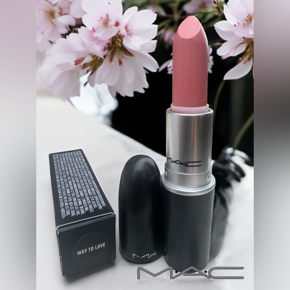 MAC WAY TO LOVE Lustre Lipstick. VERY RARE. NEW IN BOX. - Picture 5 of 8